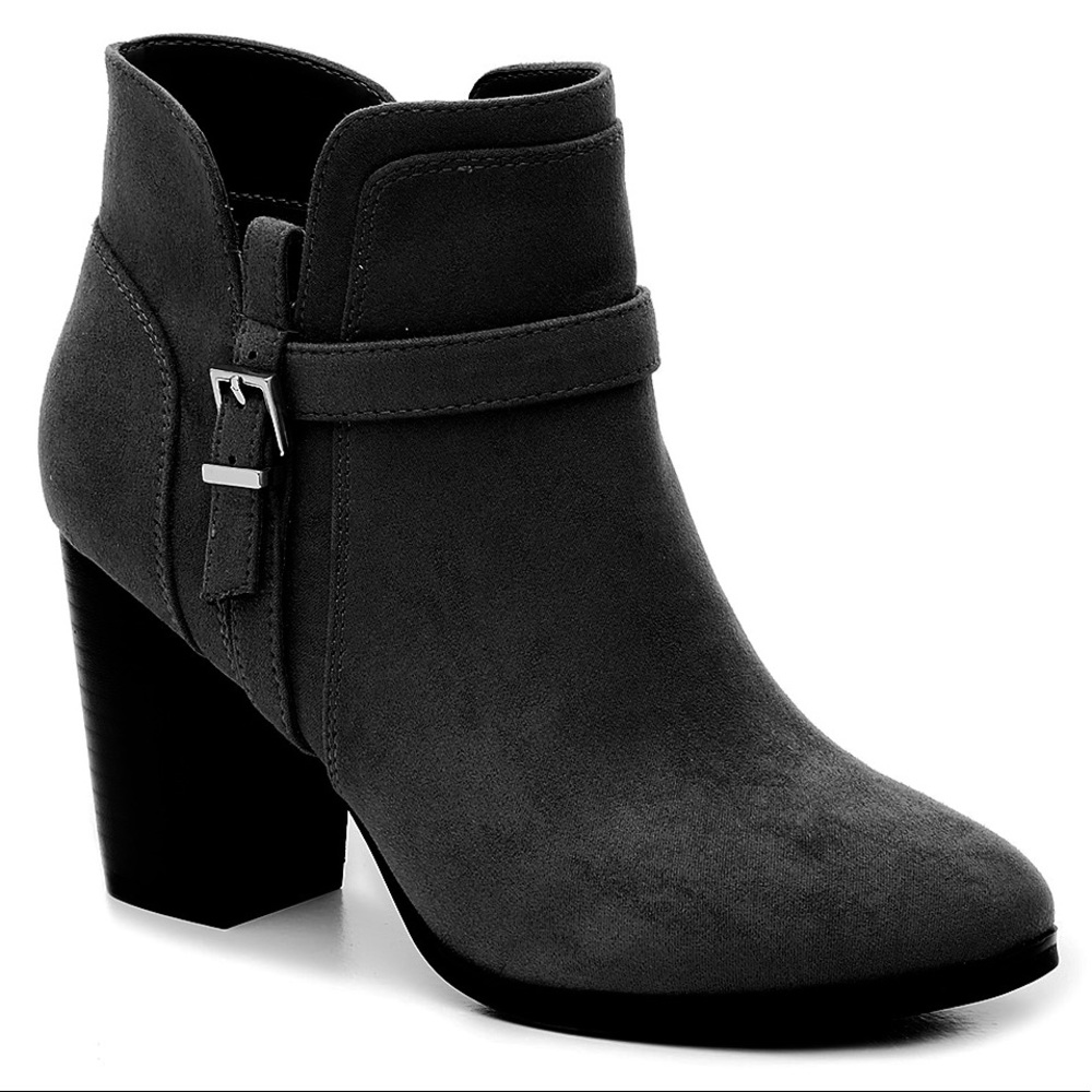 ❤️ LIKE NEW Kelly & Katie black Divia booties